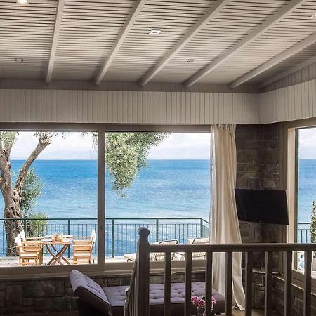 Paul Seafront House Villa Mesongí Eksteriør billede