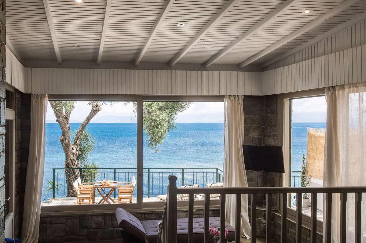 Paul Seafront House Villa Mesongí Eksteriør billede