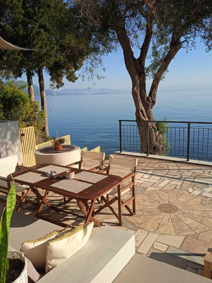 Paul Seafront House Villa Mesongí Eksteriør billede