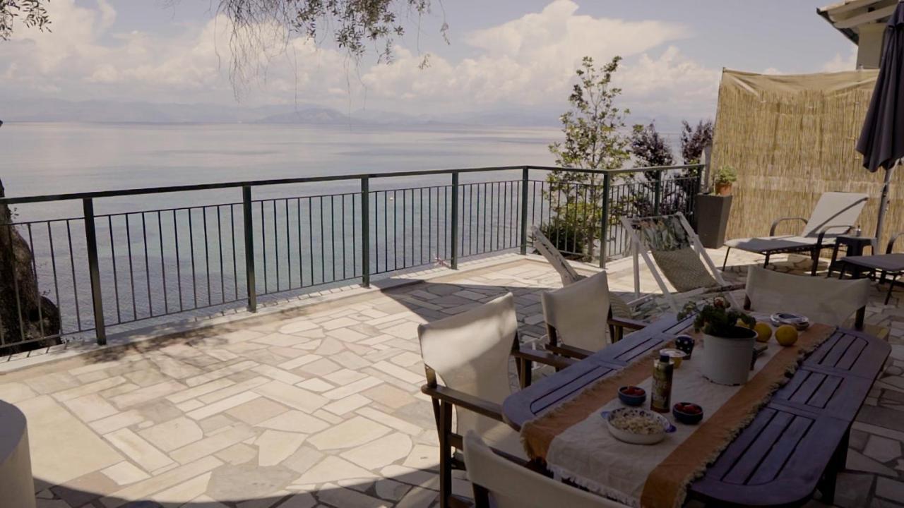 Paul Seafront House Villa Mesongí Eksteriør billede